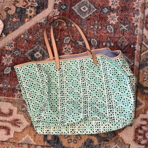 Stella & Dot reversible beach tote NWOT